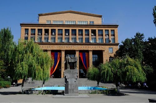 埃里温是哪个国家？它究竟属于哪个国家？