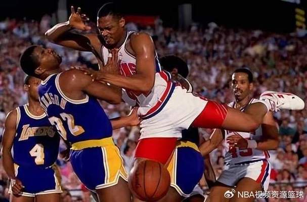 谁曾暴揍过兰比尔？NBA赛场上的那些暴力冲突