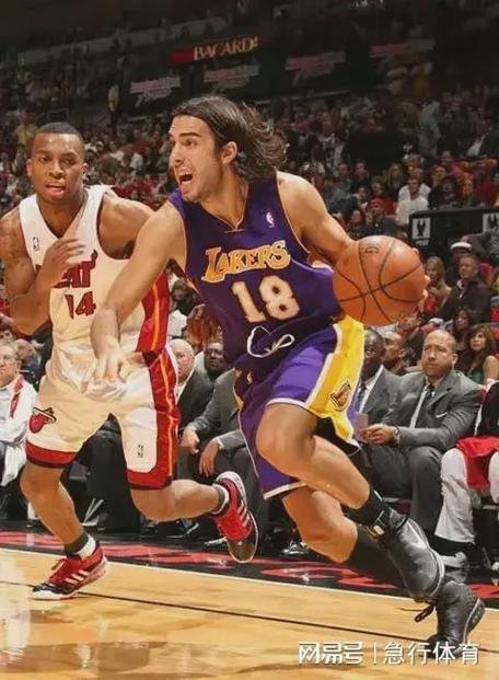 武贾西奇NBA生涯水平究竟如何？巅峰赛季数据深度解析