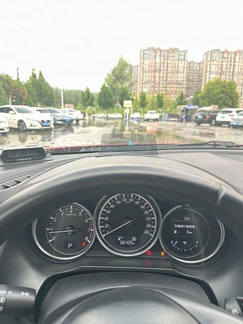阿特兹油箱容量是多少升？车型年份与油箱大小的关系