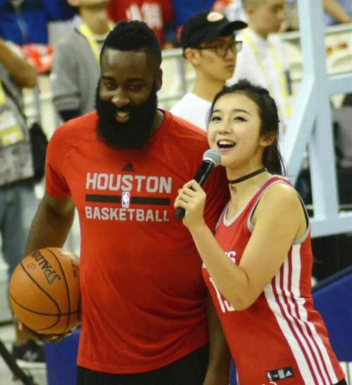 张曼源和哈登真的干过吗？真相令人震惊！
