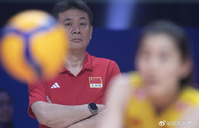 中国女排教练是谁？带你了解现任中国女排主教练蔡斌