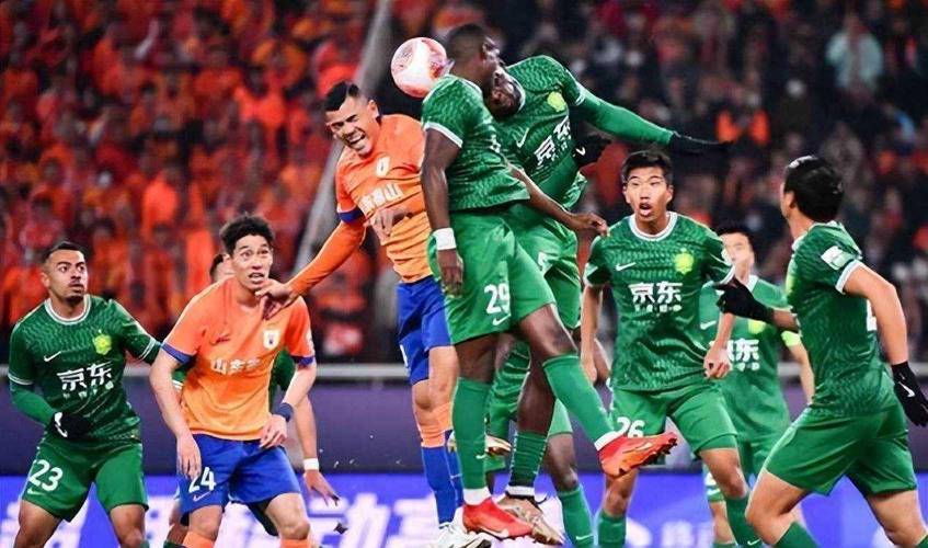 鲁能国安比赛比分，球迷都在关注什么？