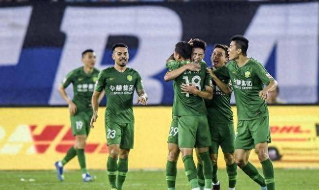 鲁能国安比赛比分，球迷都在关注什么？
