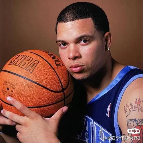 你还记得德隆威廉姆斯吗？他离开NBA后都干了什么？