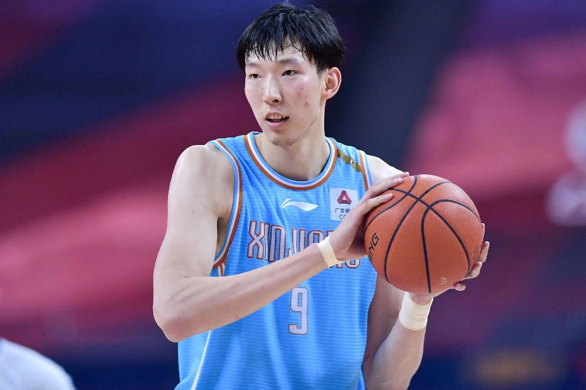 想知道周琦现在在哪打球？这里有答案！