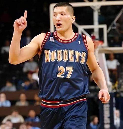 NBA赛场上有哪些中国人？7位中国球员NBA生涯回顾