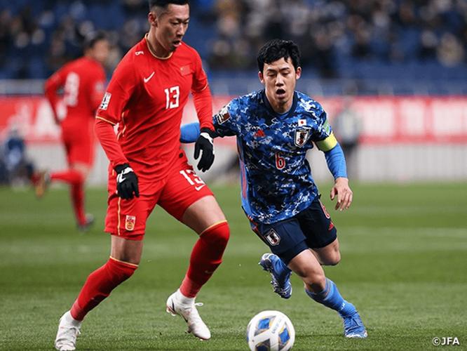 最新中日足球比赛结果：国足表现如何？值得关注的焦点