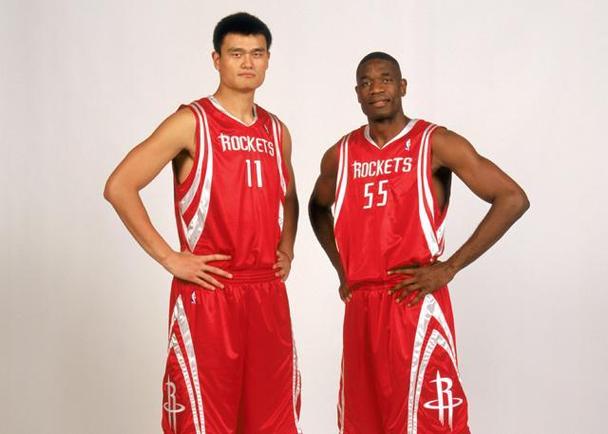 NBA赛场上有哪些中国人？7位中国球员NBA生涯回顾