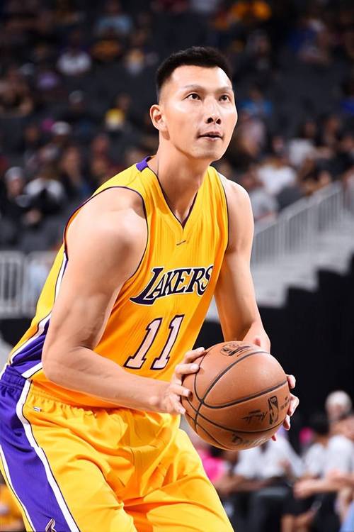 CBA巨星易建联，他的资产究竟有多少亿？