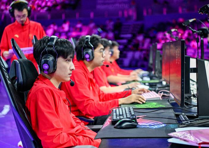 深度解析中国知名电竞战队，带你了解电竞圈的巅峰对决！