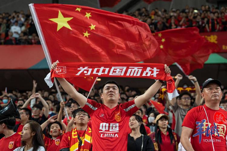 你知道国足巅峰有多强吗？看完这些比赛你就明白了