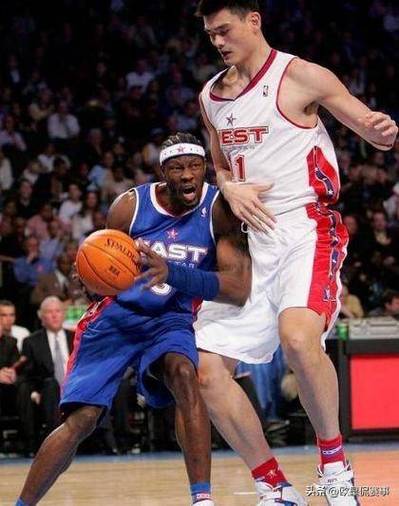 姚明是NBA巨星吗？深度解读其影响力和篮球成就