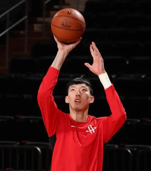周琦NBA生涯回顾：他曾经在哪支球队打球？