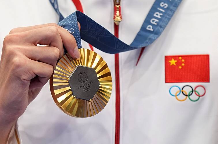 巴黎奥运会金牌值多少钱人民币？金牌价值深度解析