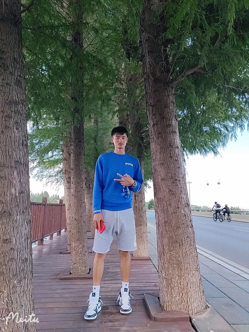185cm还是187cm？C罗真实身高引争议，数据告诉你答案