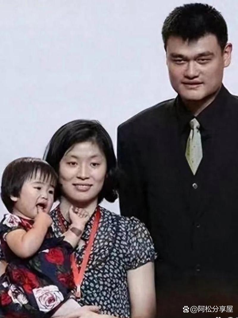 姚明第一个老婆是谁？篮球巨星的幸福家庭