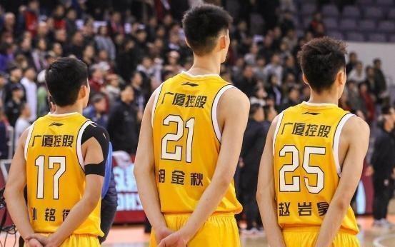 广厦三少是谁？带你认识CBA的这支王牌组合