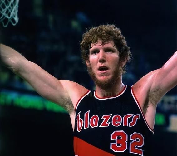 比尔沃顿的号码是多少？这位NBA巨星的传奇之路