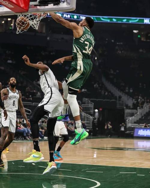 字母哥垫脚过哪些人？盘点那些被字母哥垫脚的NBA球星
