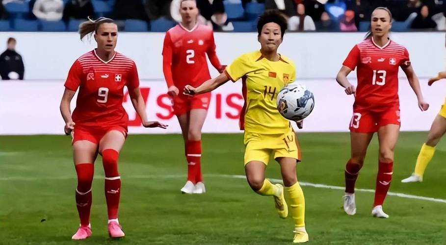 中国男足对战女足谁更强？专业人士深度分析