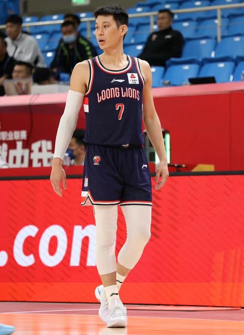 林书豪身高191cm是怎么长起来的？从小个子到NBA巨星的逆袭之路！