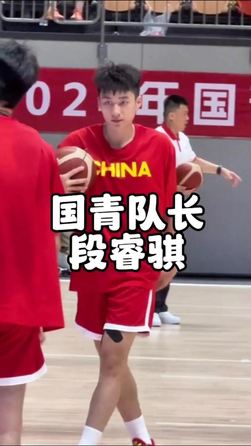 小前锋身高1米9几最好？专业人士告诉你答案