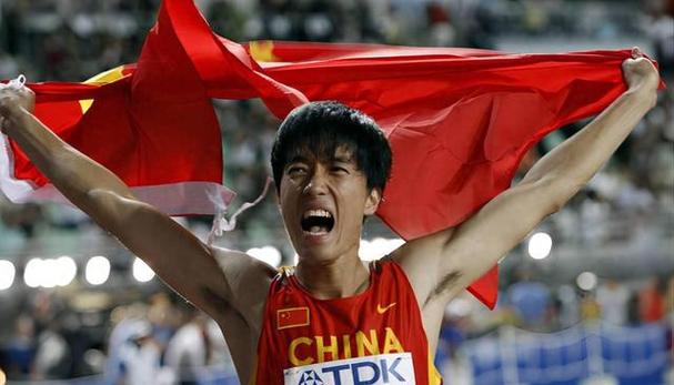 刘翔vs梅里特：谁才是110米栏之王？巅峰对决谁更胜一筹？