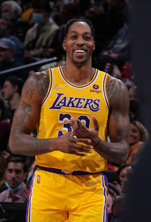 霍华德为什么没人要？36岁老将的NBA生涯为何走到尽头？