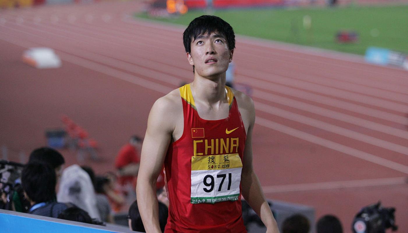 刘翔vs梅里特：谁才是110米栏之王？巅峰对决谁更胜一筹？