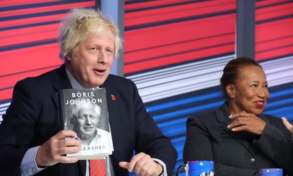 英国前首相约翰逊年龄多大？带你了解他的生平