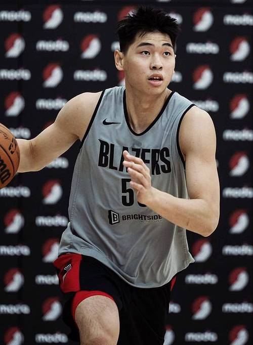 中国球员在NBA还有希望吗？崔永熙的经历告诉你