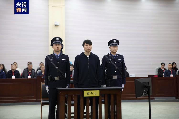 国足教练李铁怎么了？20年牢狱生涯始末大揭秘