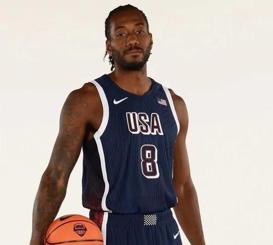 莱昂纳德是谁？NBA巨星莱昂纳德的传奇生涯与荣誉盘点
