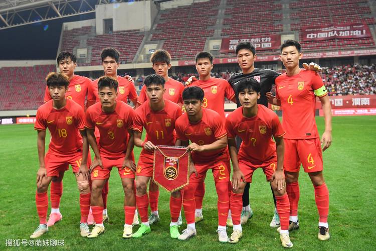 你知道国足巅峰有多强吗？看完这些比赛你就明白了