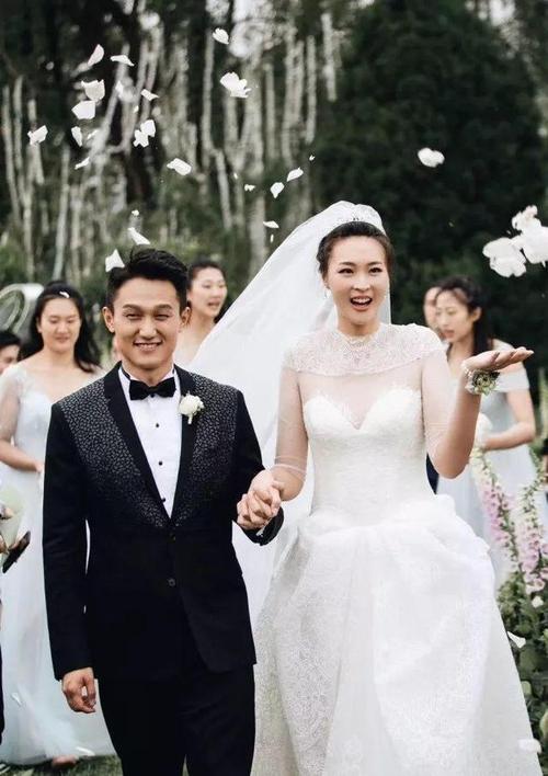 惠若琪婚礼朱婷缺席引热议：两人关系真的不好吗？