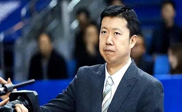 王治郅现在干什么？47岁他重返国家队担任教练