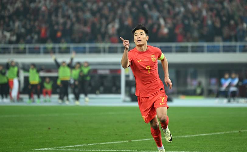 国足前锋武磊受伤回国！亚洲杯参赛还有希望吗？
