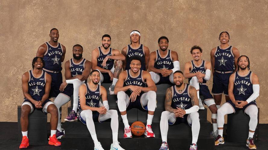篮球明星NBA都有谁？盘点那些闪耀球场的巨星们