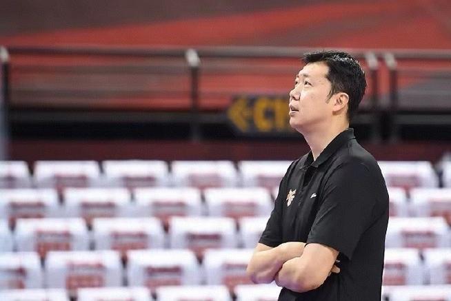 王治郅现在干什么？47岁他重返国家队担任教练