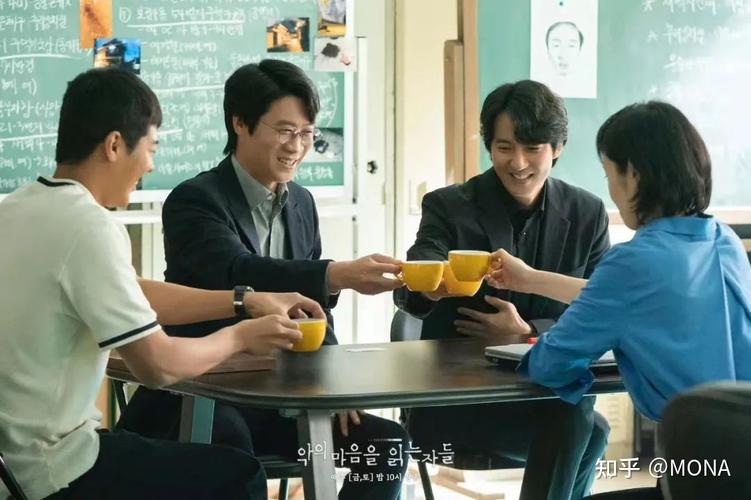 男生对纳粹的痴迷：历史真相与心理解读