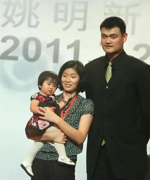 姚明女儿今年多高了？15岁近1米9，遗传了父母优良基因！