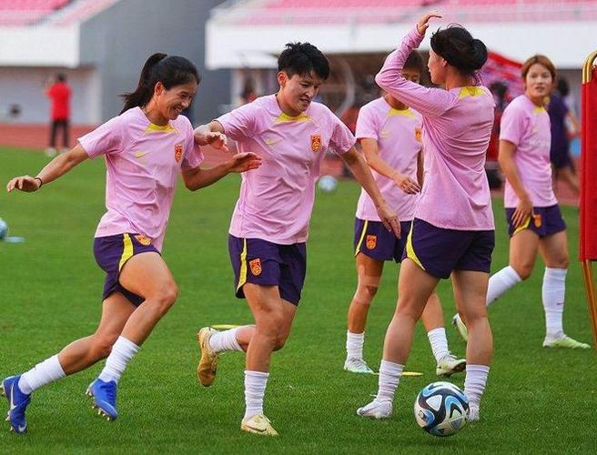 中国女足历史战绩回顾：她们何时进入过八强？