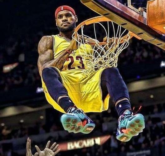 牛逼啊NBA！那些令人热血沸腾的瞬间！