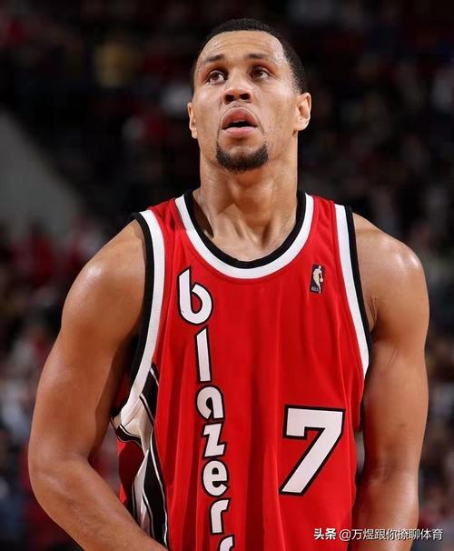 开拓者罗伊退役了吗？揭秘“黄曼巴”的NBA生涯终章