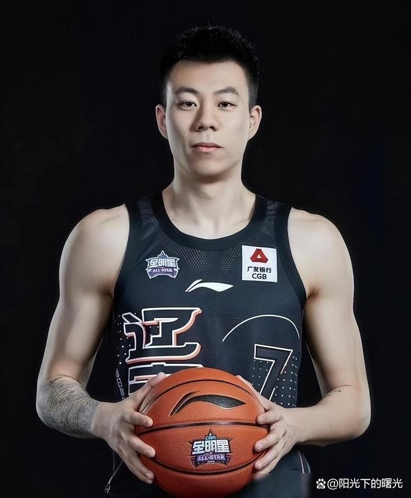 深扒张镇麟“金金”的称呼：一个充满爱的小名故事
