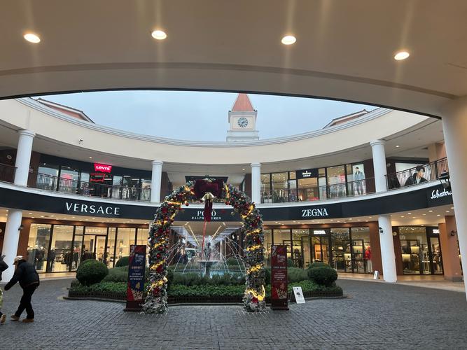 奥特莱斯到底是什么？名牌折扣店聚集地，超值购物好去处