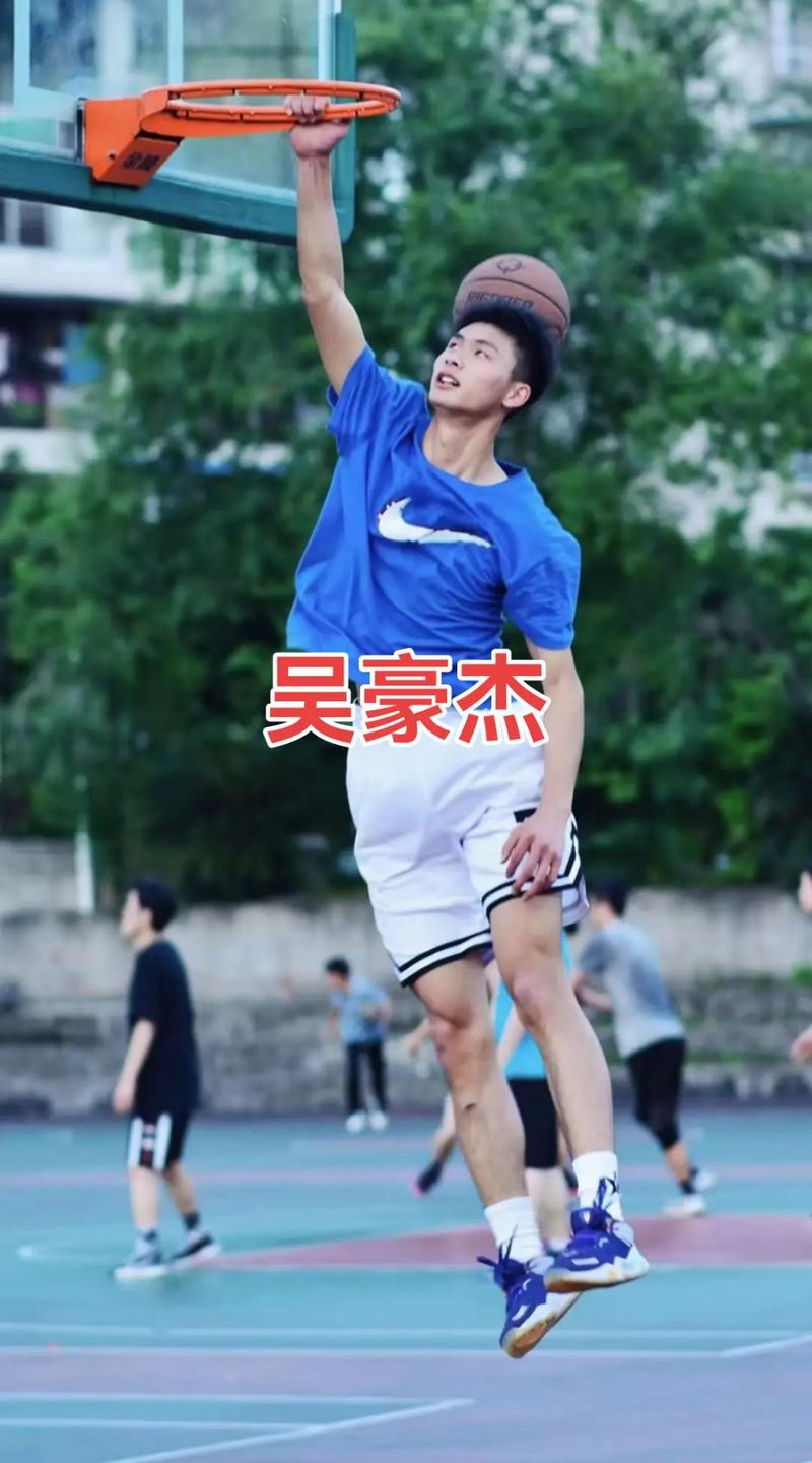 小前锋身高1米9几最好？专业人士告诉你答案