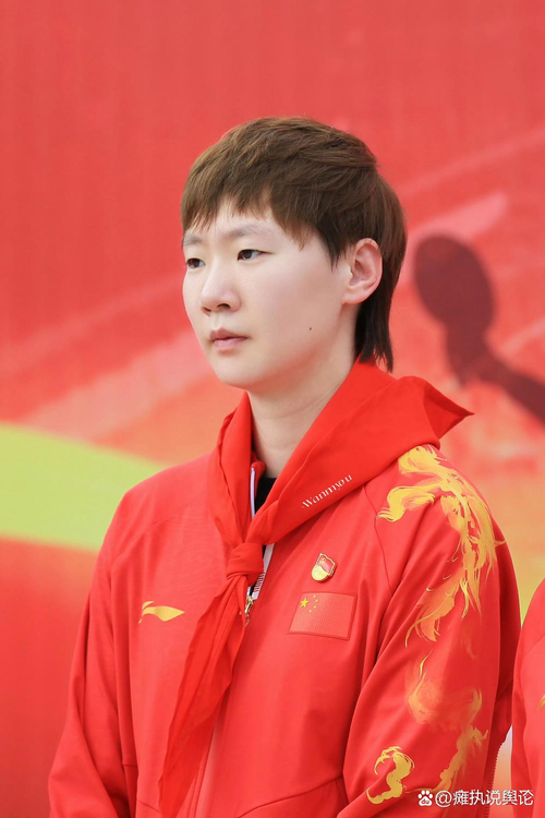 王曼昱身高176cm？看看照片你就知道了