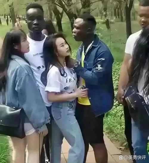 到底是不是黑人？关于尼昂种族身份的讨论